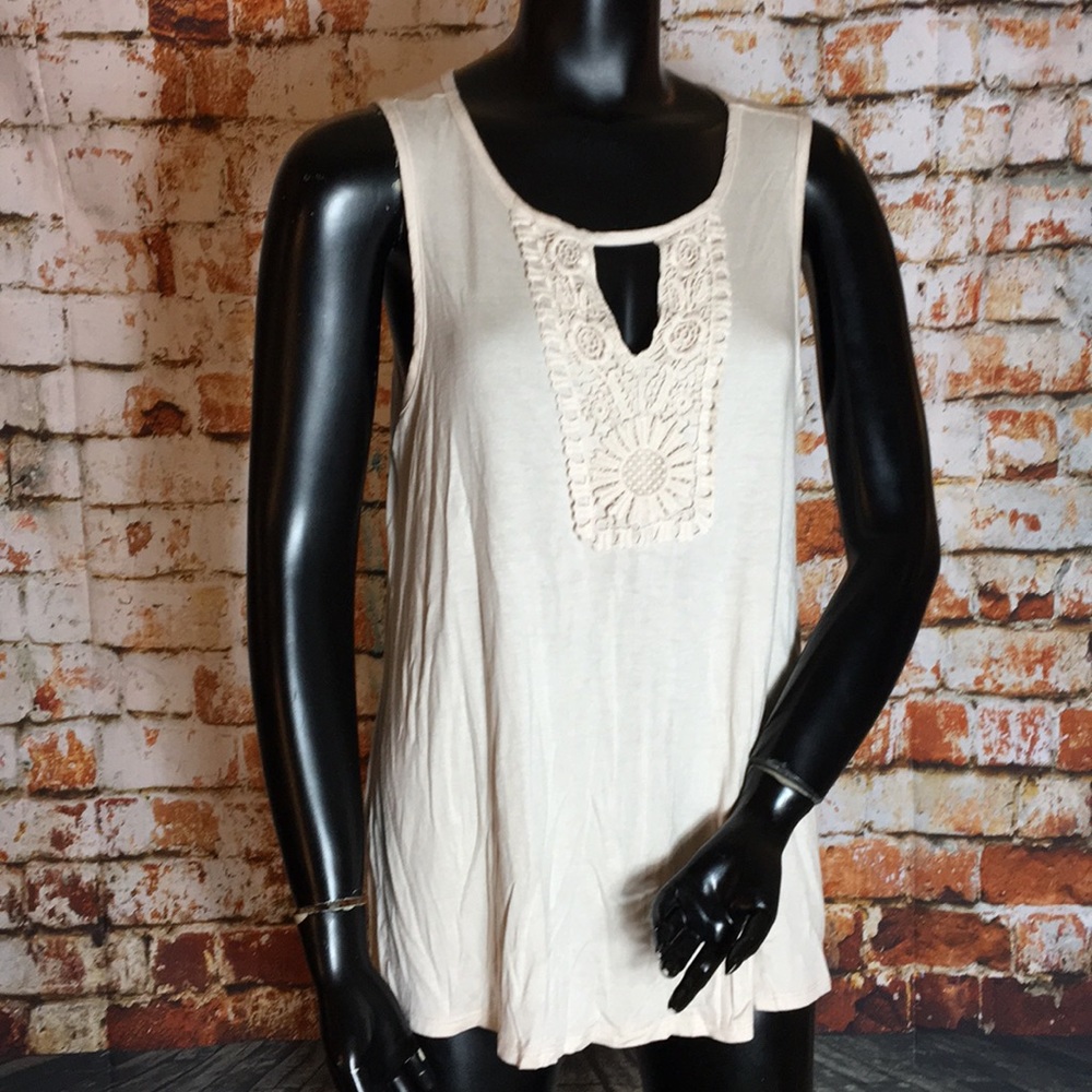 Soul Cake Light Link Knit Sleeveless Top